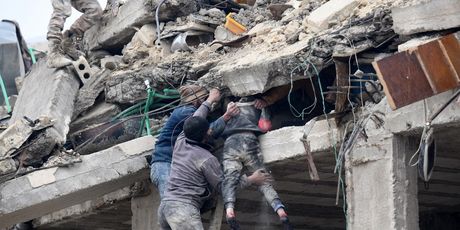 Spašavanje iz ruševina u Siriji