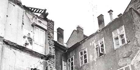 Tkalčićeva ulica - 1