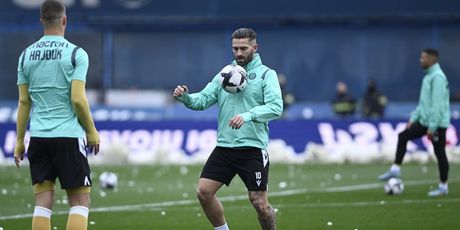 Marko Livaja na zagrijavanju