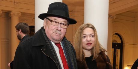 Vladimir Šeks i unuka Iva - 1