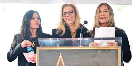 Courteney Cox, Lisa Kudrow, Jennifer Aniston - 1