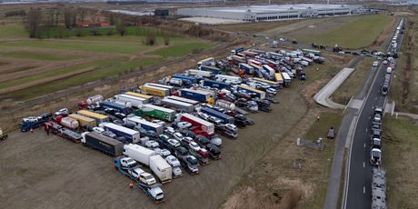 Poljoprivrednici blokiraju promet na belgijsko-nizozemskoj granici - 2