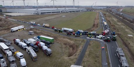 Poljoprivrednici blokiraju promet na belgijsko-nizozemskoj granici - 5