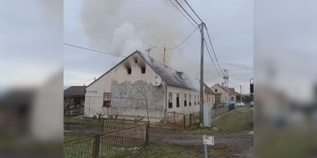 Kuća stradala u požaru - 1