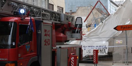 U Petrinjskoj ulici srušila se građevinska skela - 2