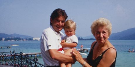 Falco s majkom Marijom i kćeri Katharinom