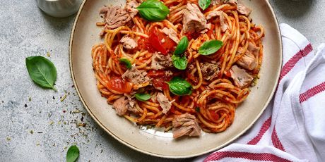 Tuna sa špagetima