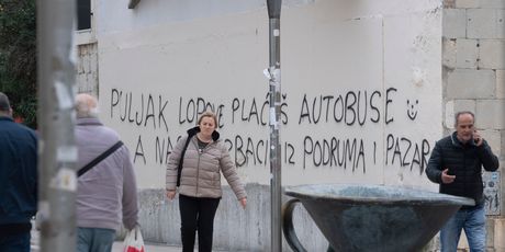 U Splitu su ponovo osvanuli uvredljivi grafiti - 3