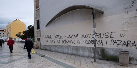 U Splitu su ponovo osvanuli uvredljivi grafiti - 4