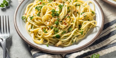 Špageti aglio e olio e pepperoncino