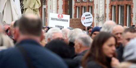 Prosvjed u Čakovcu zbog situacije u bolnici - 17