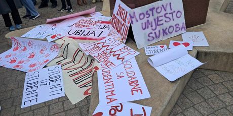 Studenti iz tri hrvatska grada prosvjednom tišinom poduprli kolege u Srbiji