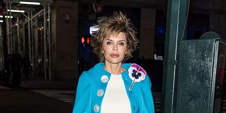 Lisa Rinna - 4