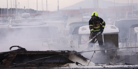 Veliki požar u splitskoj lučici Špinut - 13