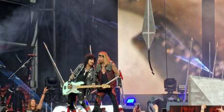 Vince Neil, Motley Crue - 2