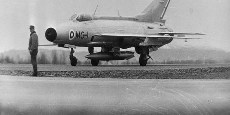 MiG-21