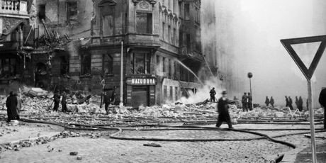 Prag, 14.2.1945. - 3