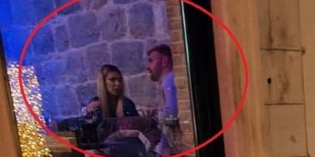Ava Karabatić, Ruben Van Gucht