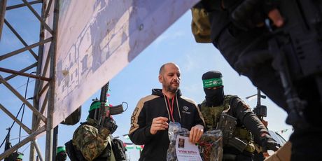 Hamas oslobodio još trojicu taoca - jedan od njih je Yair Horn