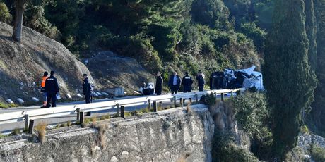 Stijena se odlomila i pala na vozilo kod Dubrovnika - 5