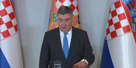 Zoran Milanović priseže - 1