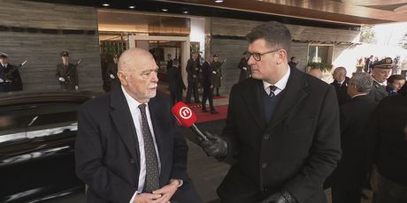 Stjepan Mesić i Hrvoje Krešić, reporter Dnevnika Nove TV - 1