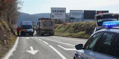 Teška prometna nesreća u Istri u kojoj je stradao motorist - 13