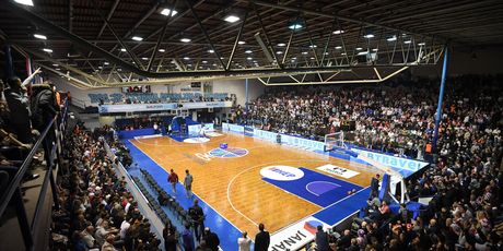 Navijači u Jazinama