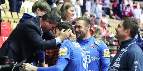 Hrvatski rukometaši slave europsku broncu - 7