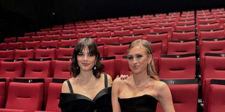 Mia Dimšić, Domenica Žuvela