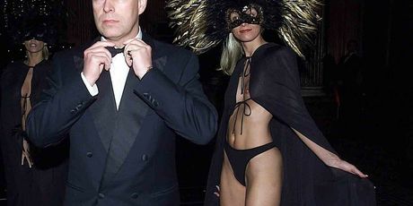 Andrew Mountbatten Windsor - 2