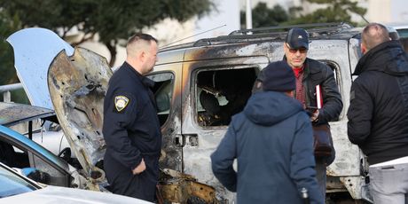 Izgorjela tri automobila u Splitu - 1