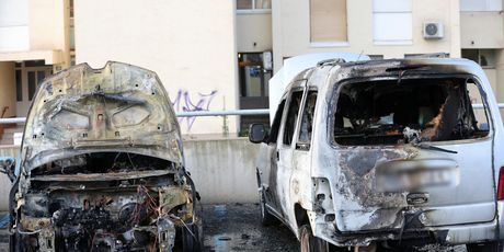 Izgorjela tri automobila u Splitu - 2