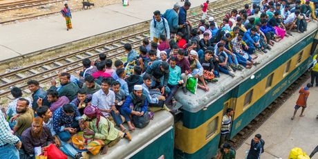 Ljudi u Bangladešu idu na biračka mjesta 2026. - 4