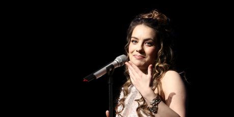 Ana Uršula Najev - 1