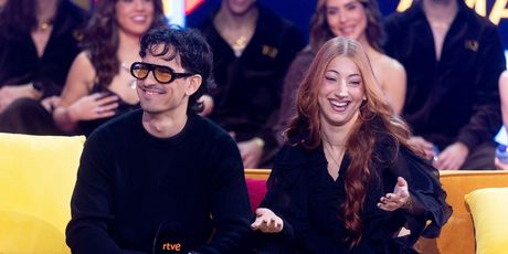 Tony Grox i LucyCalys - 1