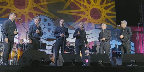 In Magazin: Klapa Cambi - 1