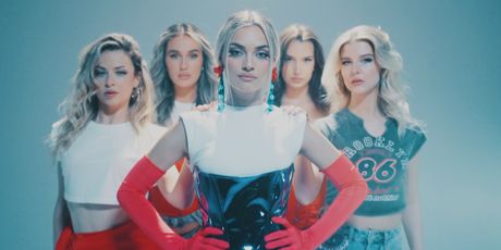 In Magazin: Natalie Balmix - 5