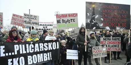 Prosvjed protiv gradnje velikih farmi i klaonica pilića u Sisačko-moslavačkoj županiji - 2