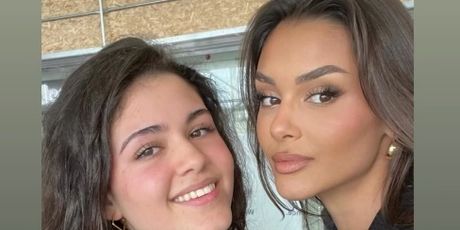 Laura Gnjatović na Instagramu - 5