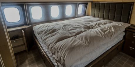 Avion ''Lolita express''