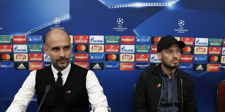 Pep Guardiola i David Silva (Foto: AFP)