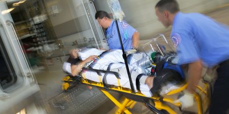 Pacijent u hitnoj, ilustracija (Guliver/Thinkstock)