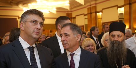 Andrej Plenković, Milorad Pupovac i mitropolit Porfirije Perić (Foto: Pixell)