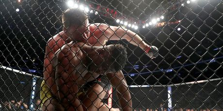 Stipe Miočić i Francis Ngannou (Foto: AFP)
