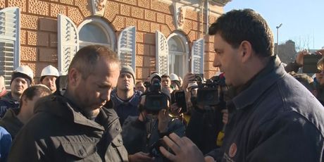 Radnik održao bukvicu Hrvoju Markulinčiću iz Uljanika (Foto: Dnevnik.hr)