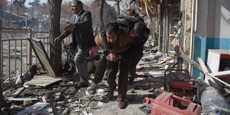 Saomubilački napad u Kabulu (Foto:AFP)