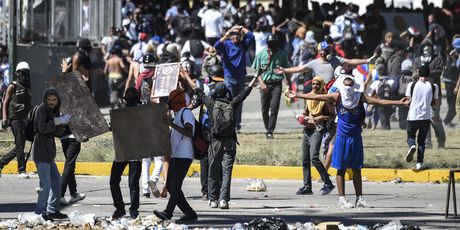 Prosvjed u Venezueli (Foto: AFP)