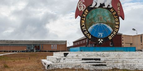 Pyramiden - 2