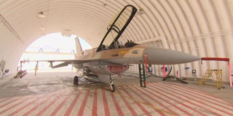 Borbeni avion F-16 (Foto: Dnevnik.hr)